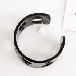 ADA BINKS For 60s Cuff Bracelet R -Trendify Shop ada binks black cuff bracelet1 39574.1661263834