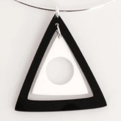 ADA BINKS For Triangles Choker W -Trendify Shop ada binks triangle necklace black2 12090.1661263677